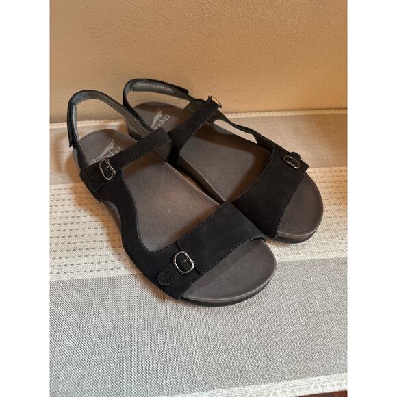 Dansko Jordyn Leather Adjustable Sandal in Black Size 37/ US 7 - Picture 1 of 7